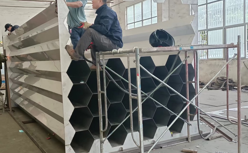 不銹鋼陽(yáng)極管在工業(yè)濕電除塵器中的應(yīng)用